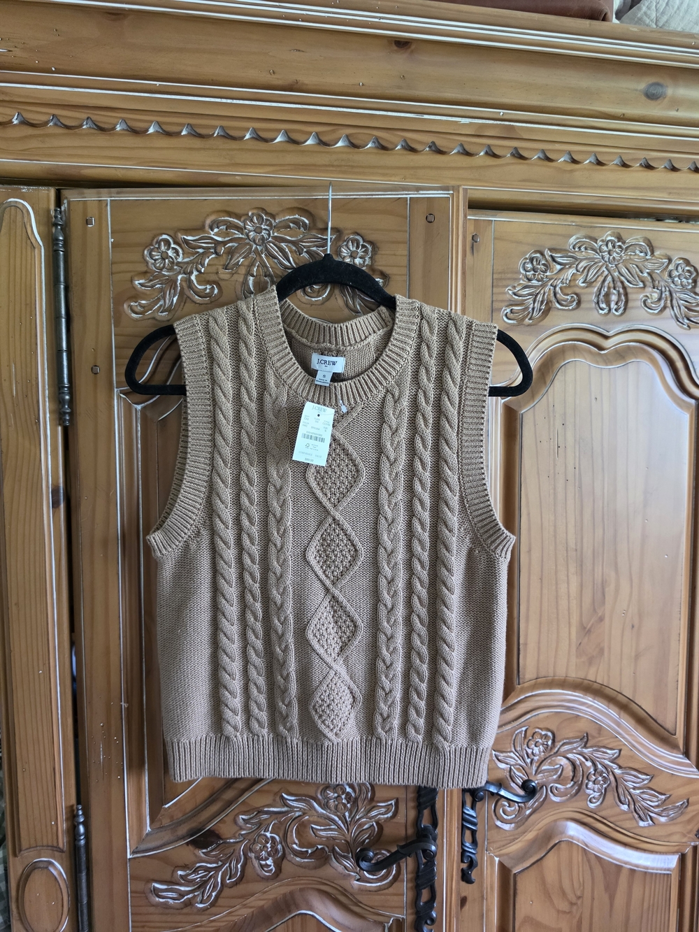 J.Crew Cable Knit Sleeveless Sweater Vest in Camel